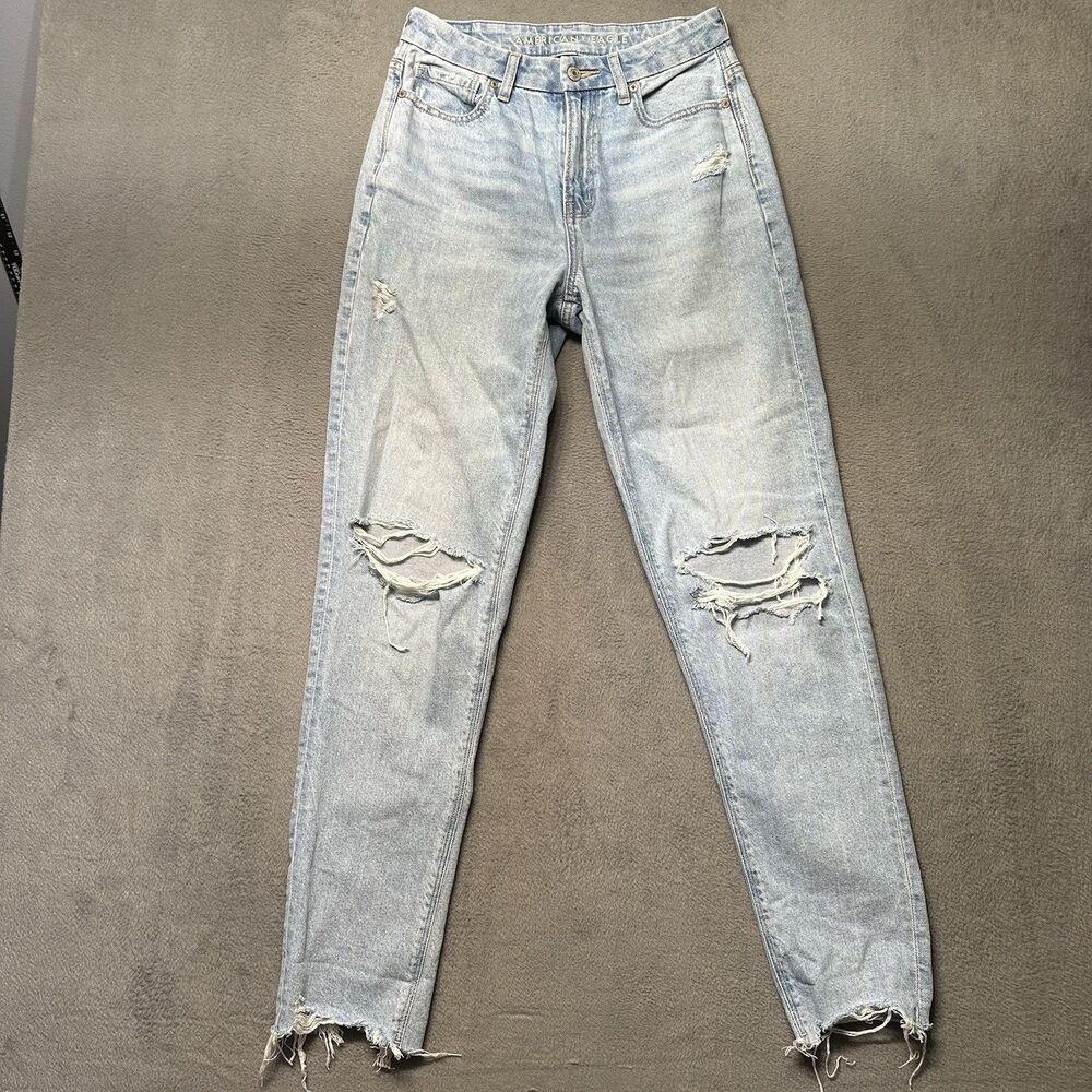 American Eagle Jeans Womens 2 Long Light Wash Curvy Mom Distressed Denim EUC